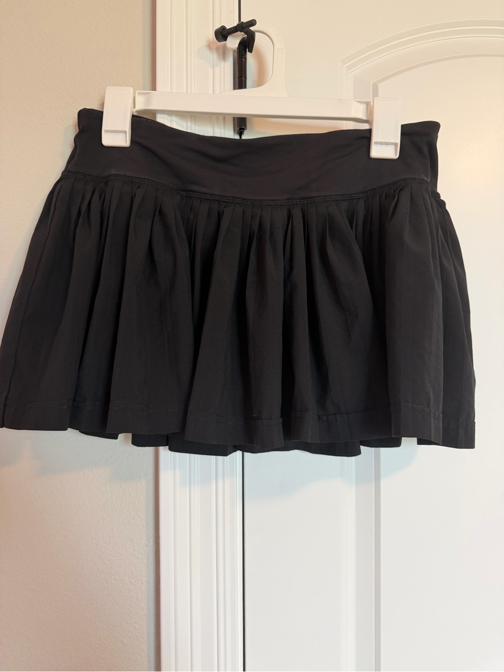 Lululemon Black Play Off The Pleats Athletic Tennis Skirt Skort 13" - Size 8